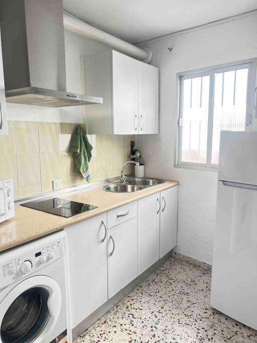 Casa Armonia Apartment โกนิล เด ลาฟรอนเตรา ภายนอก รูปภาพ